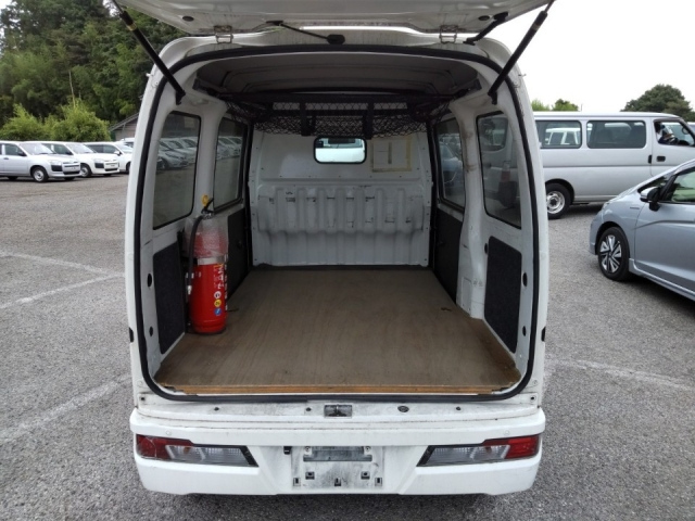 DAIHATSU HIJET VAN 2020
