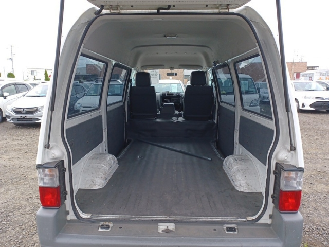 MAZDA BONGO VAN 2012