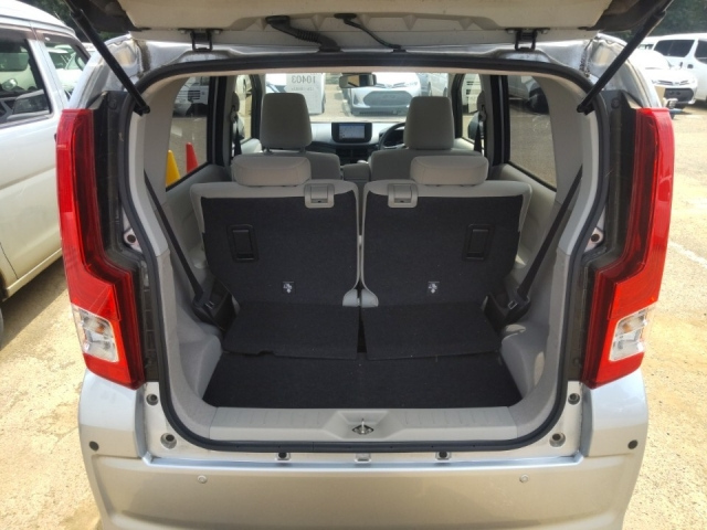 DAIHATSU MOVE 2021