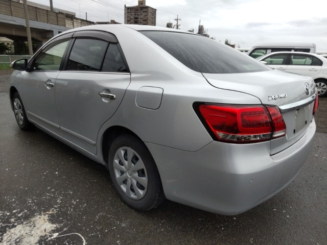 TOYOTA PREMIO 2020