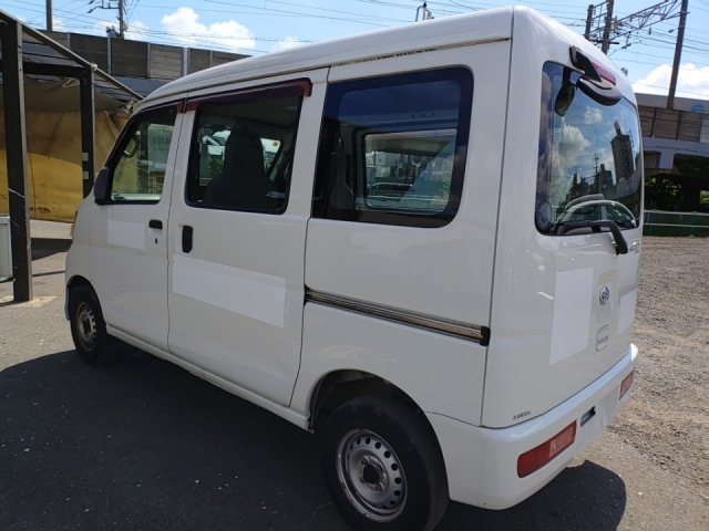 DAIHATSU HIJET VAN 2015