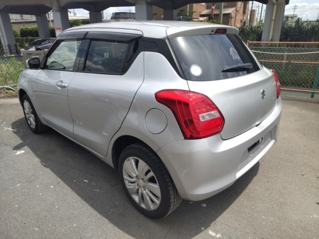 SUZUKI SWIFT 2018