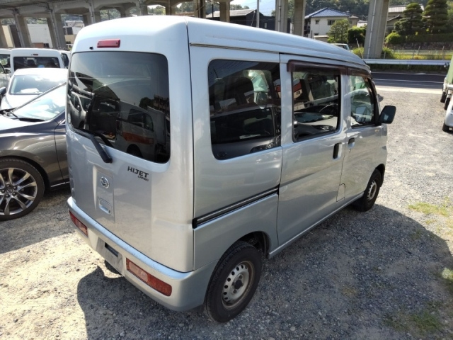 DAIHATSU HIJET VAN 2015