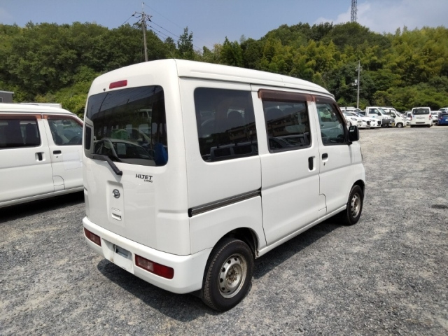 DAIHATSU HIJET VAN 2017