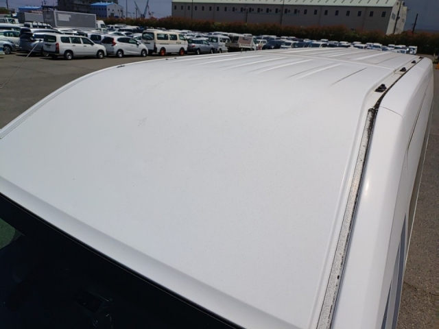 NISSAN CARAVAN VAN 2018