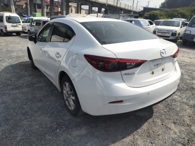 MAZDA AXELA 2018