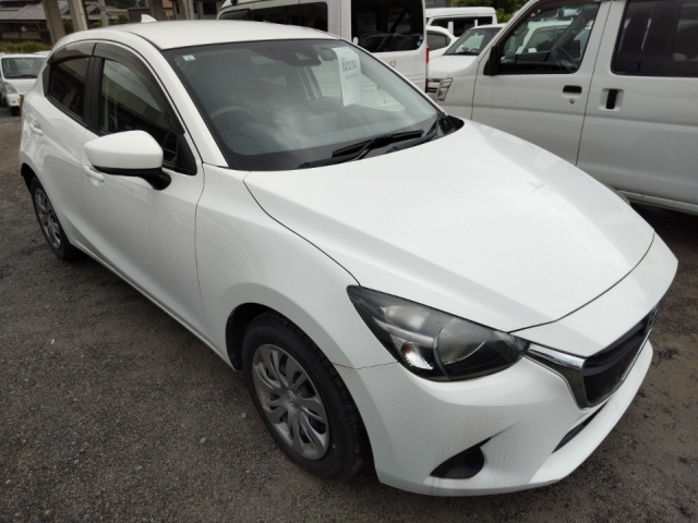 MAZDA DEMIO 2019