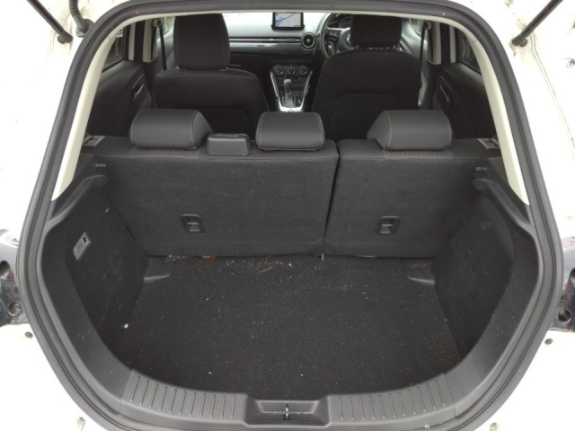 MAZDA DEMIO 2019