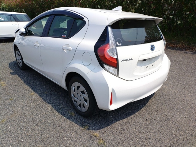TOYOTA AQUA 2018
