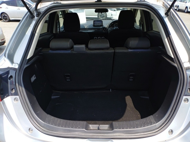 MAZDA DEMIO 2016