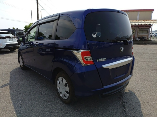 HONDA FREED 2014