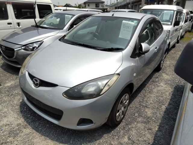 MAZDA DEMIO 2011