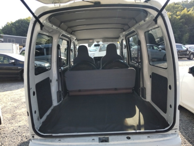DAIHATSU HIJET VAN 2013