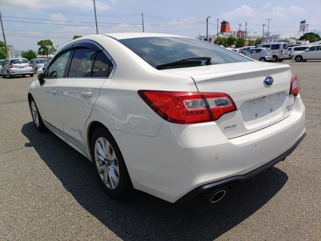 SUBARU LEGACY B4 2018