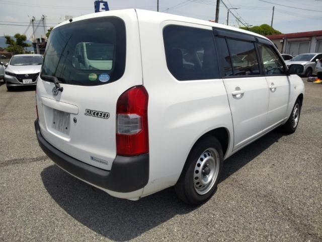 TOYOTA SUCCEED 2018