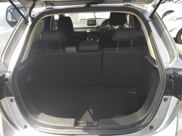MAZDA DEMIO 2016