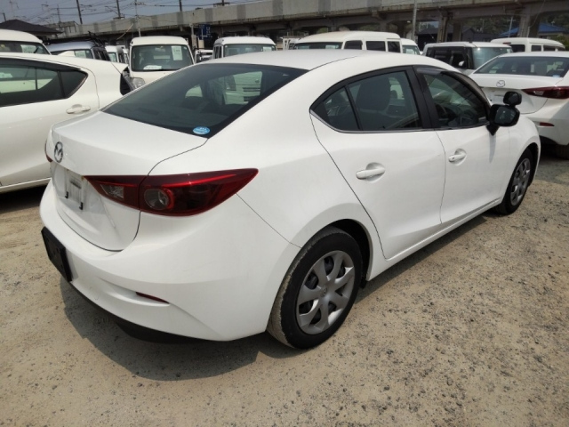 MAZDA AXELA 2018