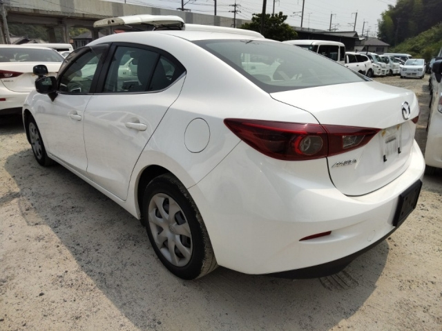 MAZDA AXELA 2018