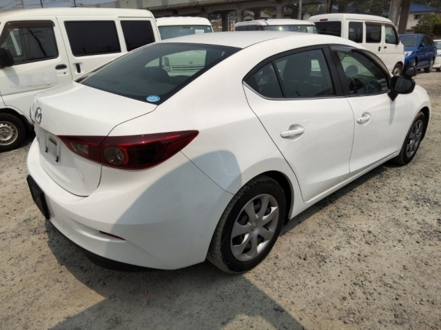 MAZDA AXELA 2018