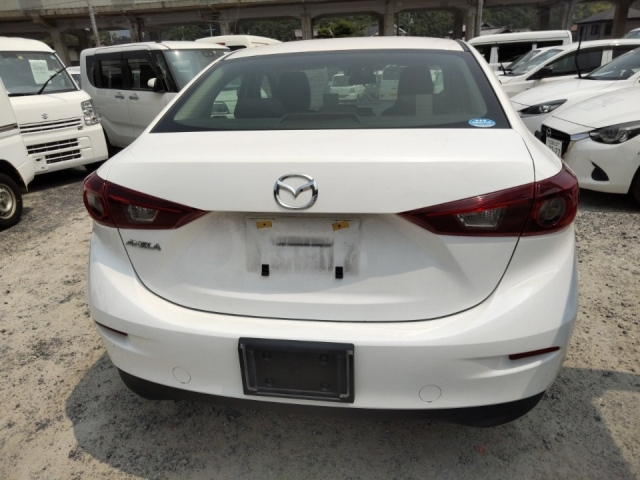 MAZDA AXELA 2018