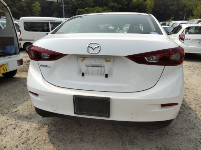 MAZDA AXELA 2018