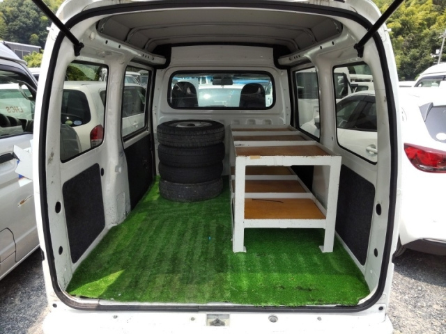 DAIHATSU HIJET VAN 2018