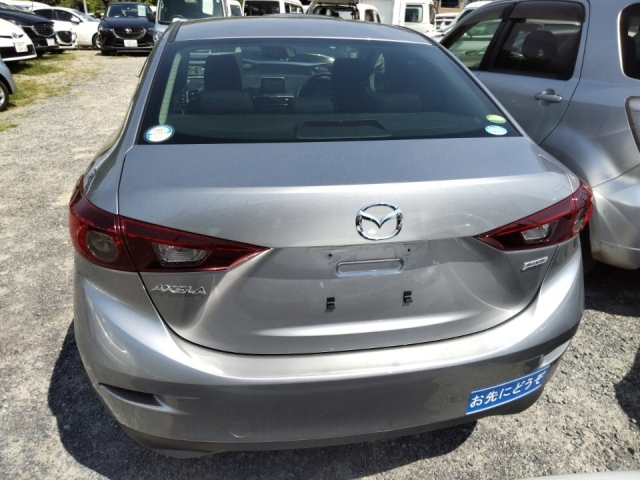 MAZDA AXELA 2016
