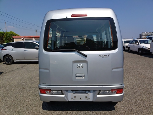 DAIHATSU HIJET VAN 2019