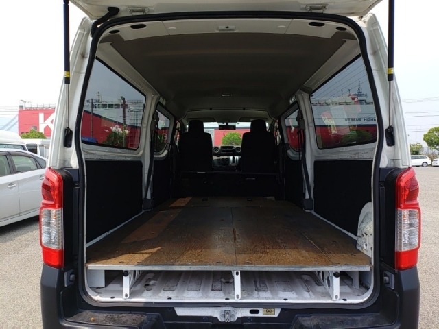 NISSAN CARAVAN VAN 2017