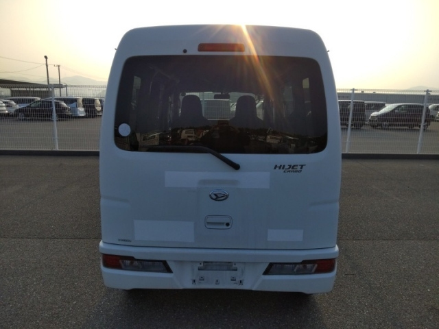 DAIHATSU HIJET VAN 2019