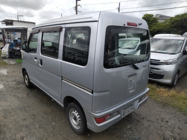 DAIHATSU HIJET VAN 2019