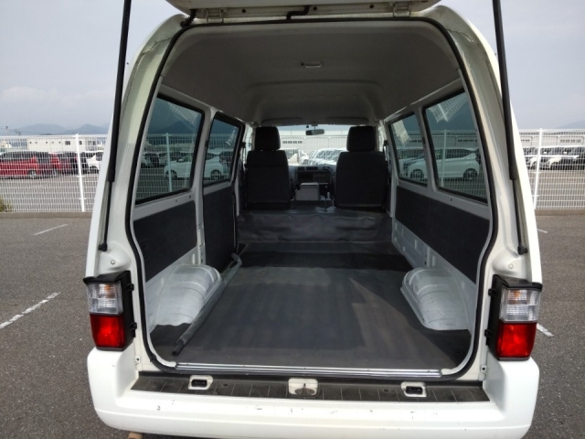 MAZDA BONGO VAN 2017