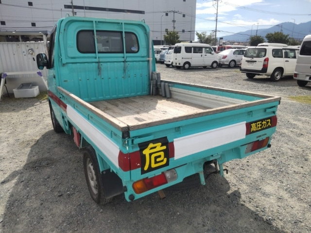 NISSAN CLIPPER TRUCK 2013