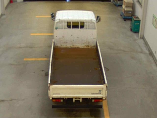 MITSUBISHI CANTER 2015