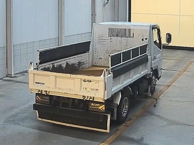 MITSUBISHI CANTER 2022