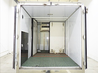 ISUZU ELF 2016