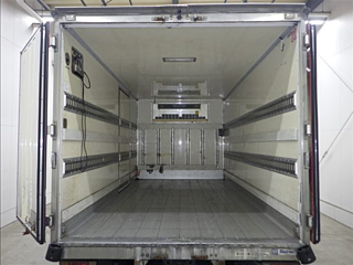 ISUZU ELF 2009