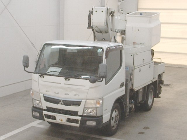 MITSUBISHI CANTER 2018