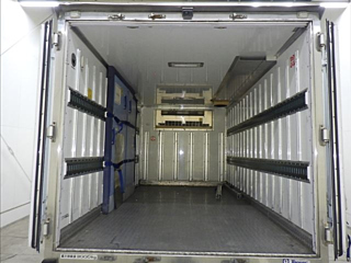 ISUZU ELF 2009