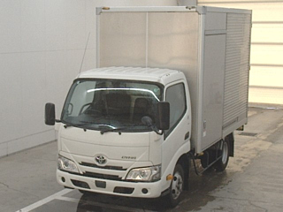 TOYOTA DYNA 2020