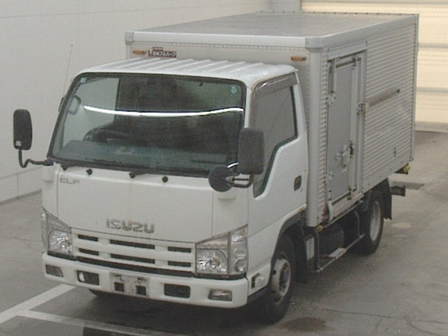 ISUZU ELF 2009
