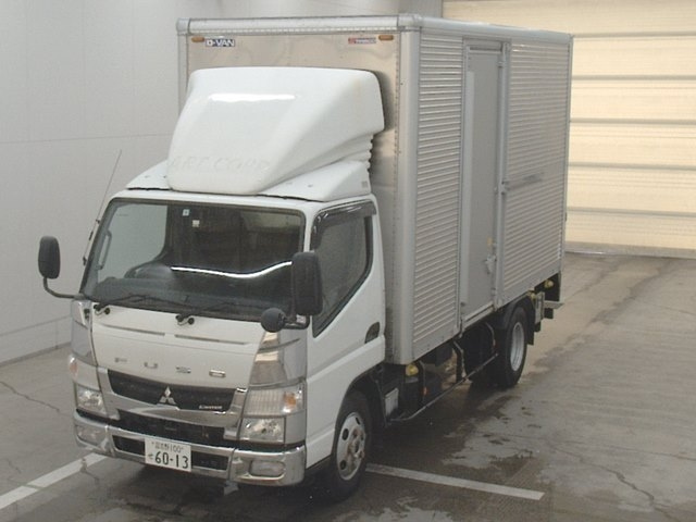 MITSUBISHI CANTER 2018
