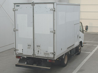TOYOTA DYNA 2010