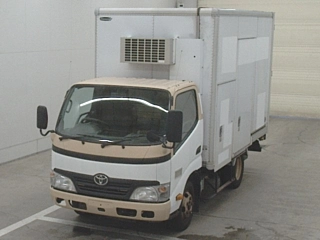 TOYOTA DYNA 2010
