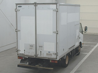 TOYOTA DYNA 2010