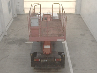 ISUZU ELF 2011