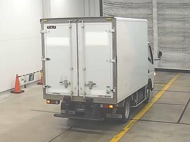 MITSUBISHI CANTER 2015