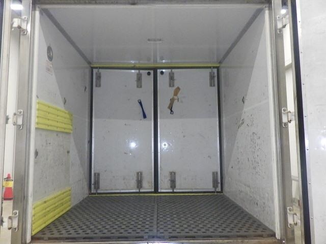 MITSUBISHI CANTER 2015