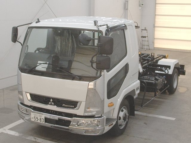 MITSUBISHI FUSO FIGHTER 2025