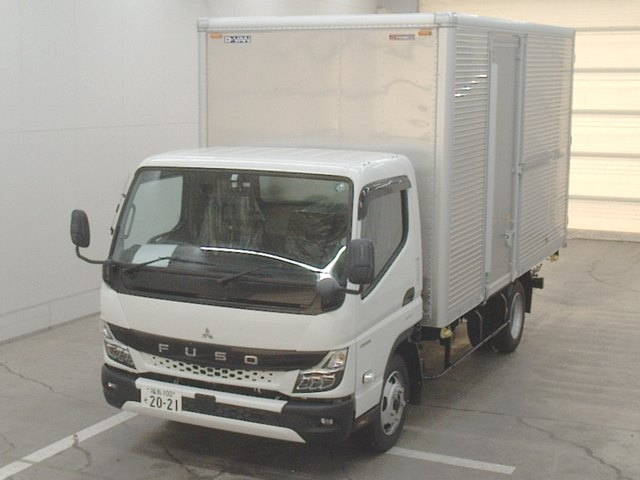 MITSUBISHI CANTER 2023